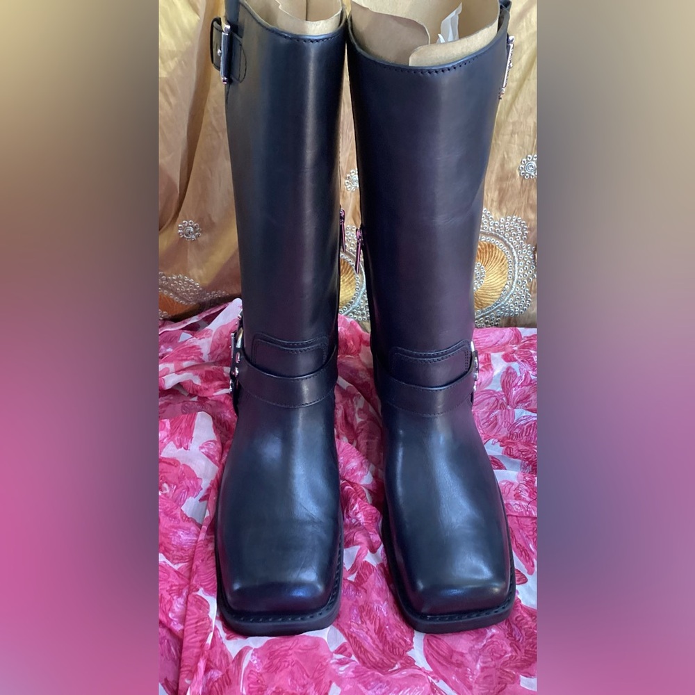 *FIRM PRICE* Michael Kors Black Leather Moto Boots with Buckle Detail 10M - Picture 7 of 16